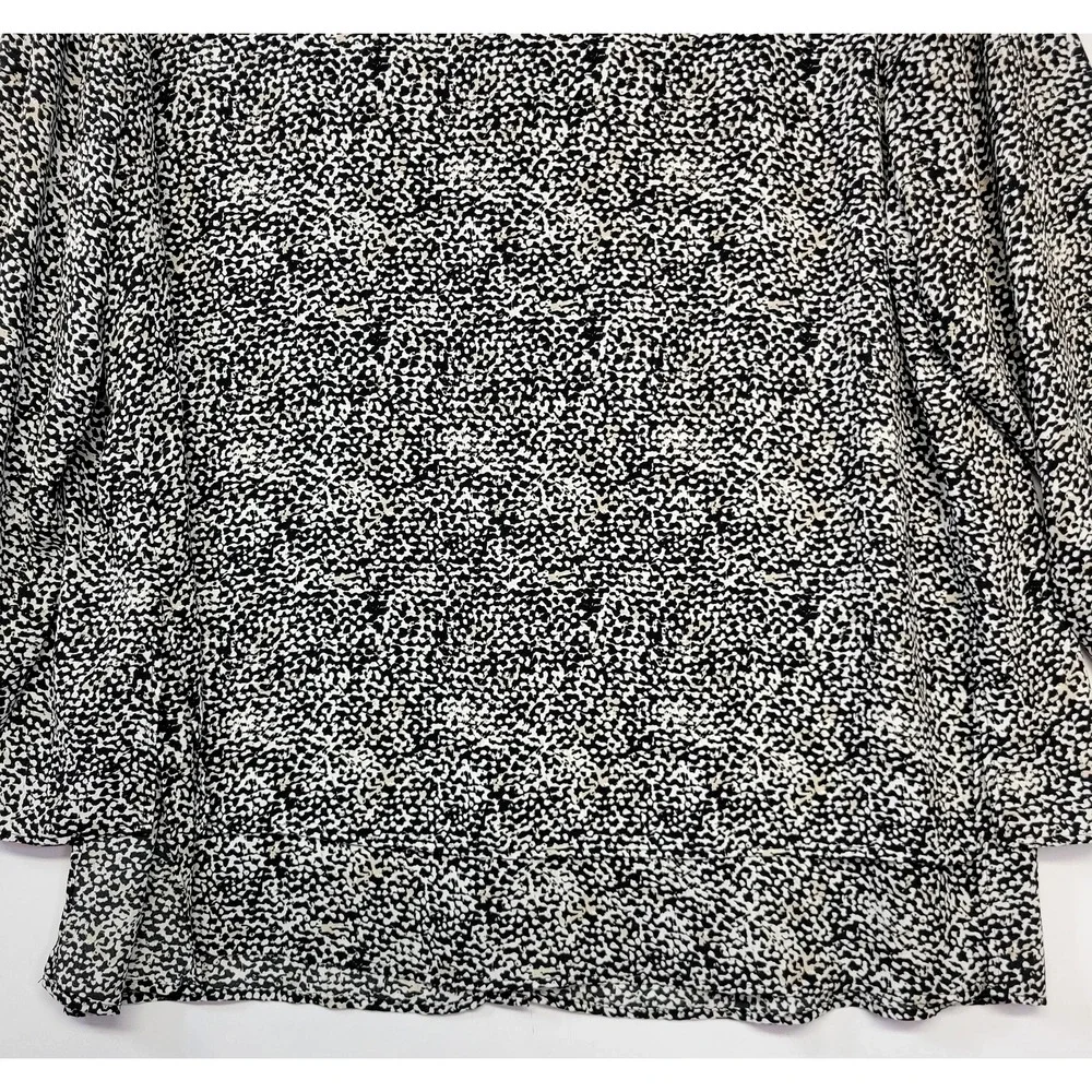 Chicos Shirt Womens XL Black White Animal Print Button Front Long Sleeve Top Mod - Picture 13 of 15